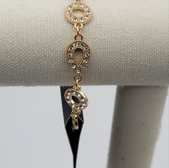 Paparazzi royalty gold white rhinestone bracelet - Picture 2 of 4